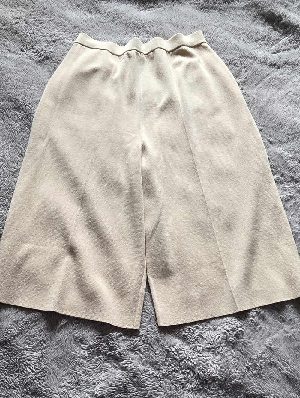 NWOT ZARA Women's Cream Wide-Leg Jorts L